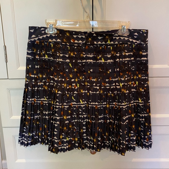 J. Crew Limited Edition Navy Printed Pleated Skirt Size: 10 - Picture 2 of 4